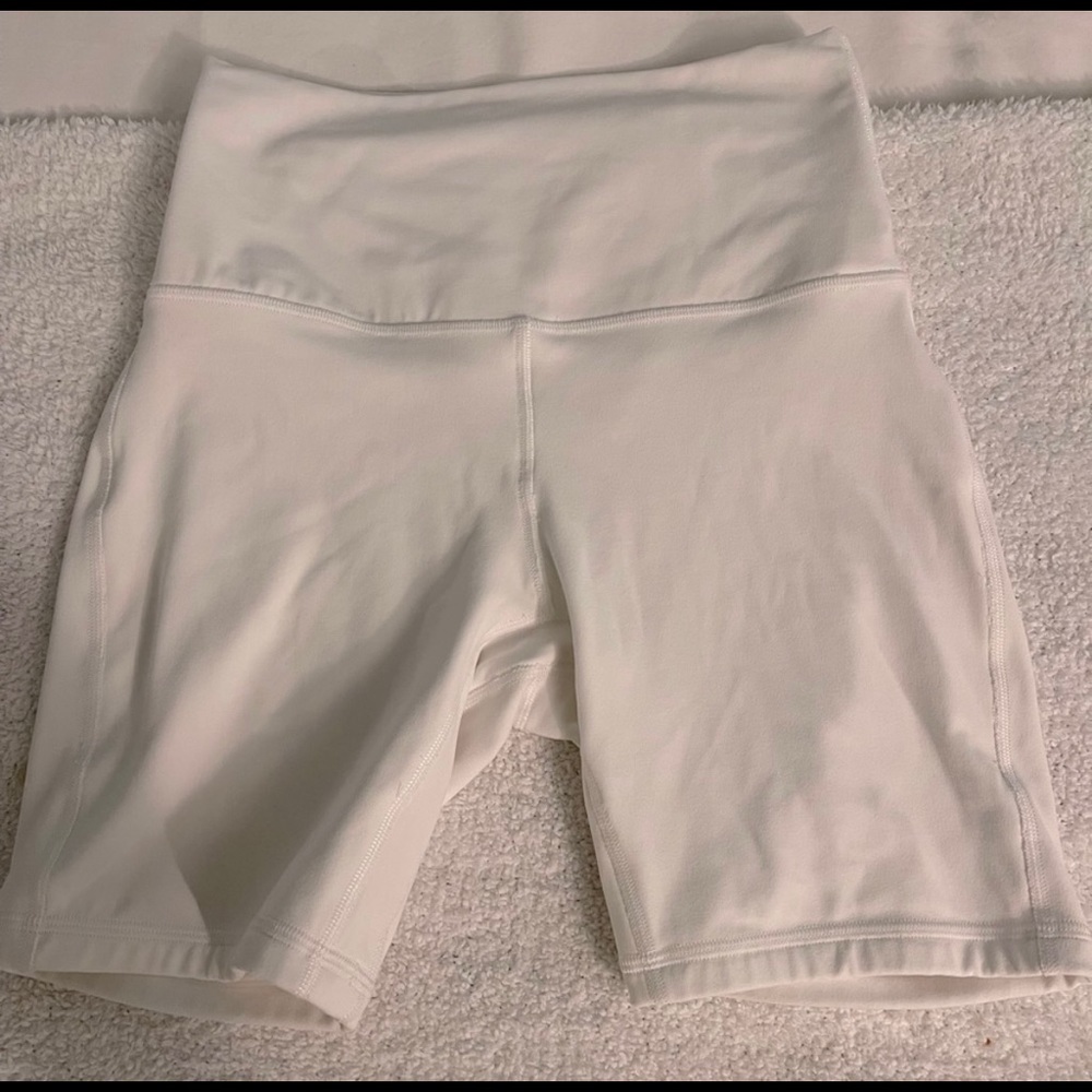 Lululemon align short